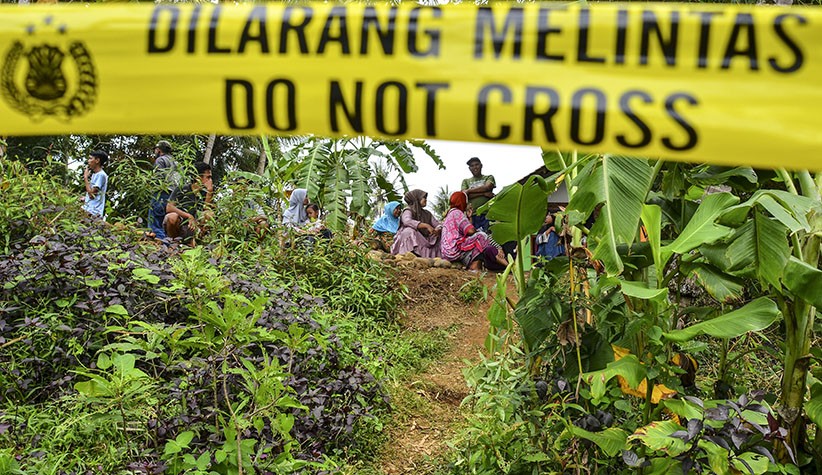 Polisi Olah TKP Lokasi 11 Siswa MTS Tewas saat Susur Sungai Clileueur Ciamis - Bagian 3
