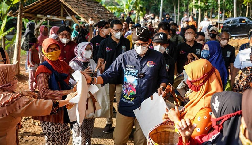 Kunjungan Sandiaga Uno ke Desa Wisata Kaki Langit, Pengharapan Pemulihan Ekonomi - Bagian 2