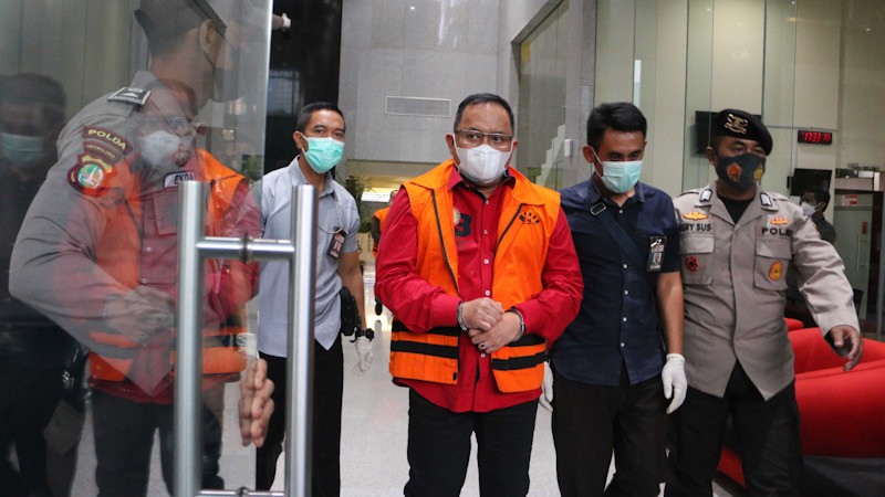 Penampakan Bupati Muba Dodi Reza Alex Noerdin Diborgol Pakai Rompi Tahanan KPK - Bagian 1