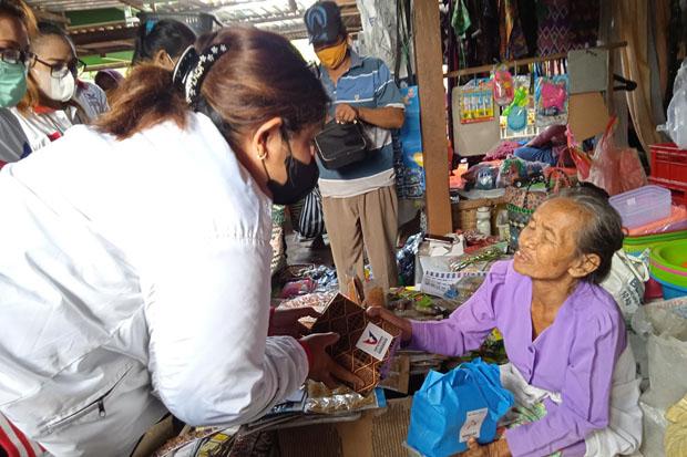   Gelar Baksos di Pasar Tradisional, Perindo DIY Bagikan Bingkisan, Jilbab dan Sarung