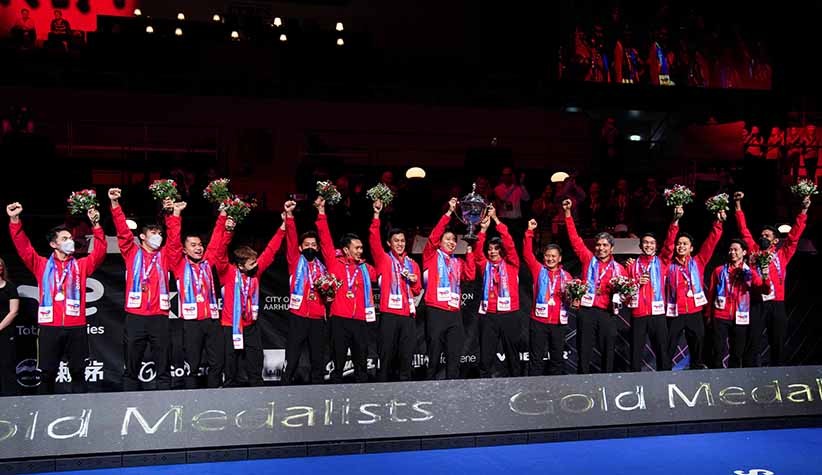 Momen Tim Bulu Tangkis Indonesia Angkat Piala Thomas - Bagian 1