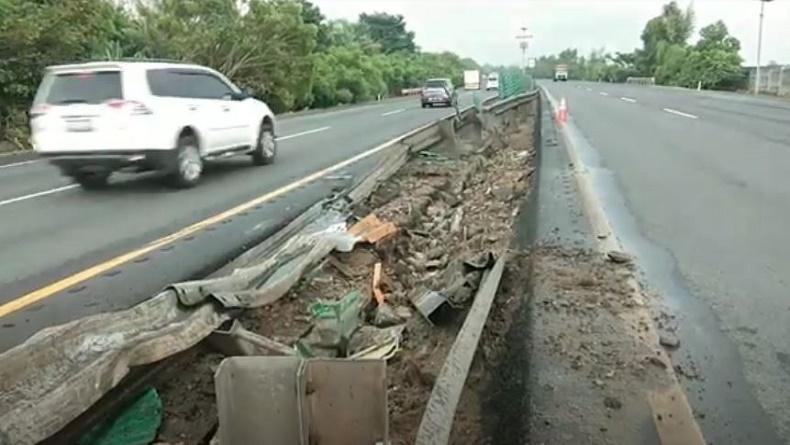 Kecelakaan Beruntun 3 Kendaraan di Tol Tangerang-Merak, 1 Tewas 28 Luka-Luka