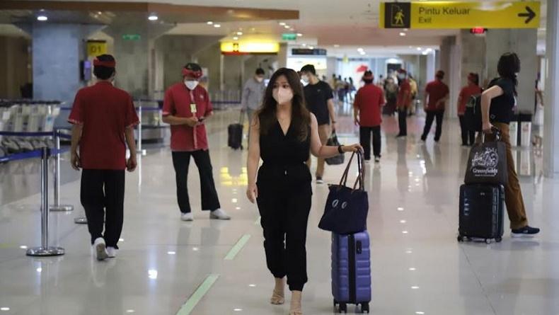 Gubernur Koster Klaim Pesawat ke Bali Sekarang Penuh Terus dengan Wisatawan