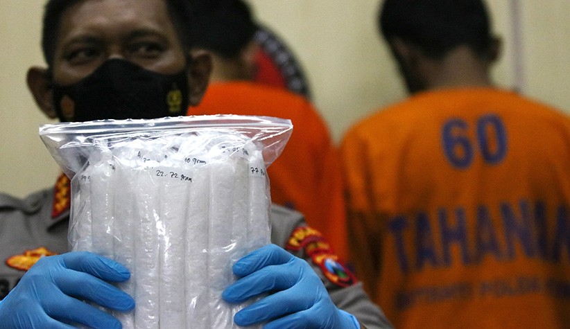 Polda Jatim Amankan Paket 6 Kg Sabu, 2 Tersangka Ditangkap - Bagian 2