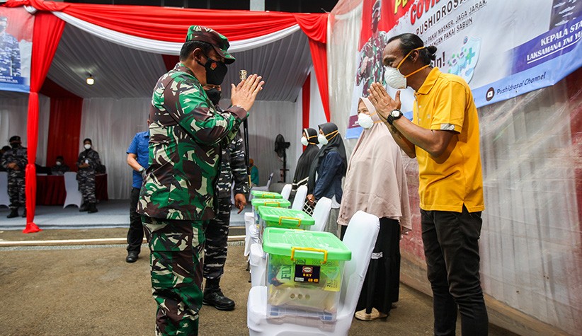 Panglima TNI dan 2 Menteri Terima Brevet Kehormatan Hidro-Oseanografi TNI AL - Bagian 4