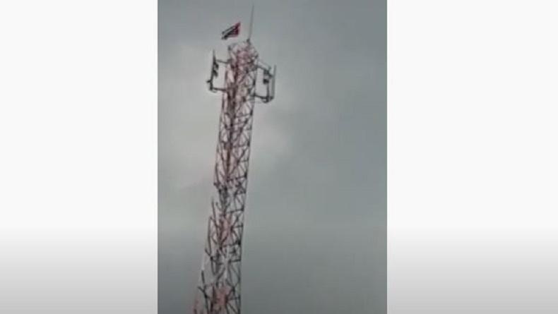 Manokwari Heboh, Bendera Bintang Kejora Berkibar di Puncak Menara Telekomunikasi