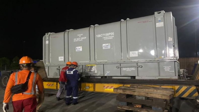 Percepat Pemulihan Sistem Listrik, PLN Babel Datangkan Komponen Mesin dari Luar Daerah