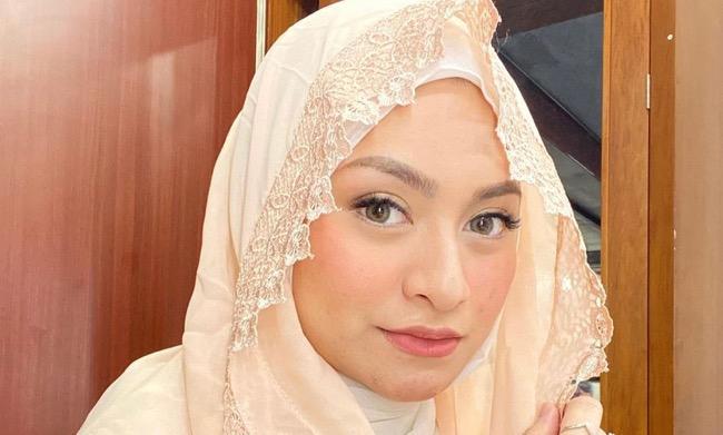 5 Artis Cantik Bertato Memutuskan Pakai Hijab, Nomor 3 Dahulu Dikenal