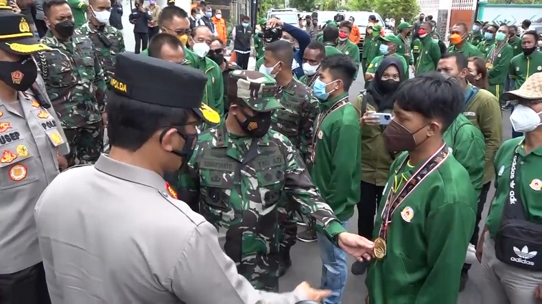 Kapolda dan Pangdam Beri Kesempatan Atlet Jatim Berprestasi Jadi TNI Polri