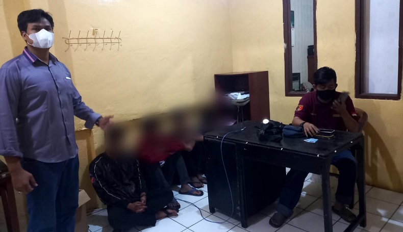 Polisi di Sukabumi Gerebek Rumah Prostitusi, 2 Pasangan Mesum Diamankan  
