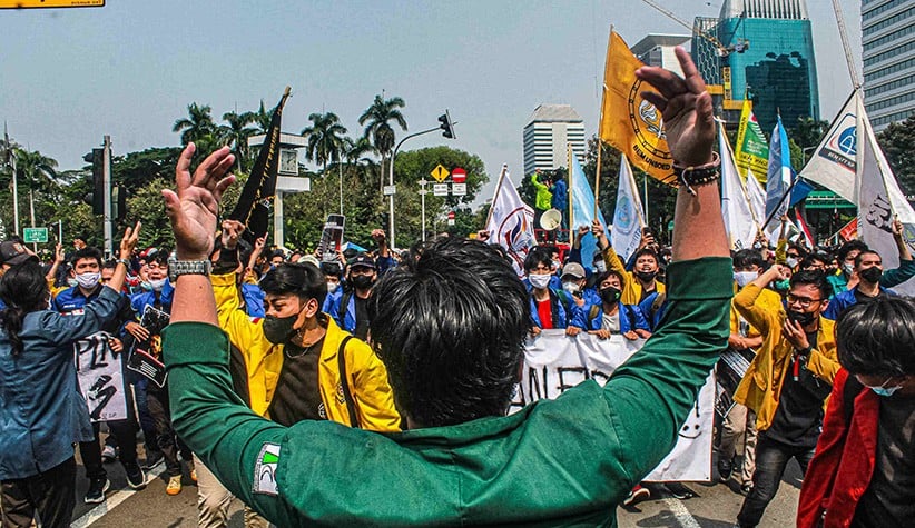 Kritisi 7 Tahun Kepemimpinan Presiden Jokowi, Mahasiswa Gelar Unjuk Rasa - Bagian 4