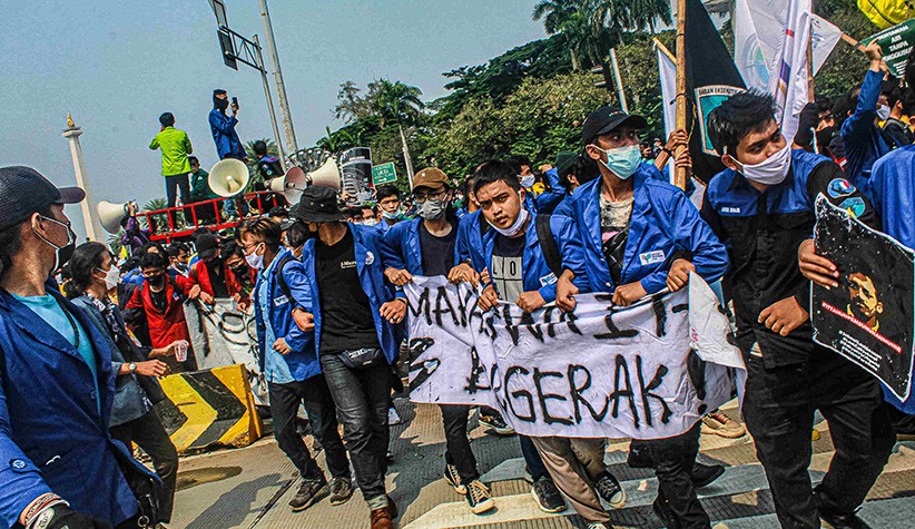 Kritisi 7 Tahun Kepemimpinan Presiden Jokowi, Mahasiswa Gelar Unjuk Rasa - Bagian 3