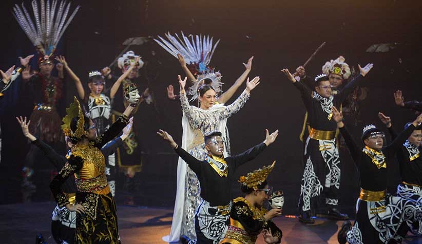 Penampilan Zaskia Gotik dan Happy Asmara Buka Puncak Kilau Raya HUT MNCTV ke-30 - Bagian 3