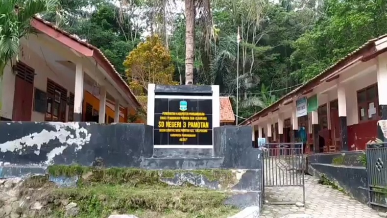 Kawanan Pencuri Bobol SDN 3 Pamotan Pangandaran, 4 Unit Laptop Raib
