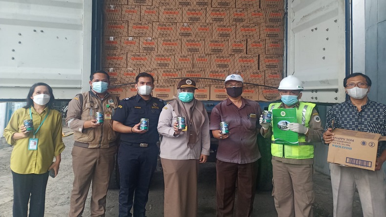 Sumut Ekspor Perdana Pakan Hewan ke Malaysia