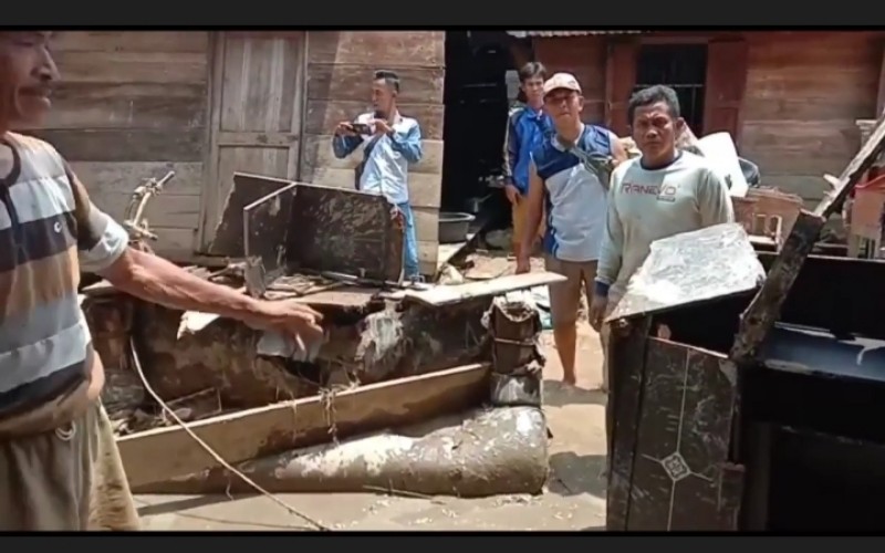 Banjir Bandang, Ribuan Rumah di Empat Lawang Terendam Lumpur, 2 Jembatan Putus