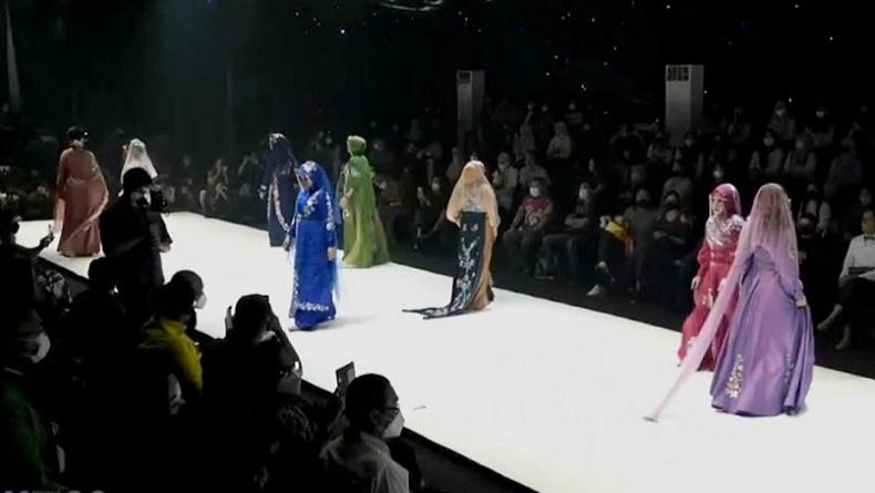 Viral Peragaan Busana Dihadiri Artis Ivan Gunawan Diduga Langgar Aturan PPKM