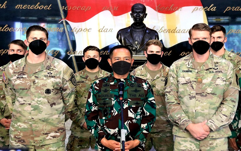 Tentara Amerika Belajar Tempur Hutan dari Yonif Raider 300 di Belantara Cianjur