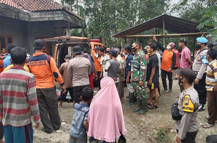 Terjatuh saat Jemput Anak Pulang Mengaji, Ibu di Kebumen Ditemukan Tewas Mengambang