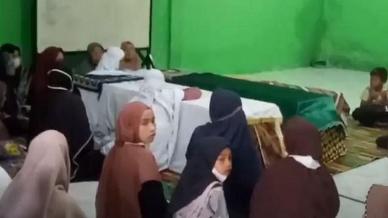 Bocah 4 Tahun Selamat dari Kecelakaan Maut di Jalinsum, Ayah Ibu dan Kakak Tewas