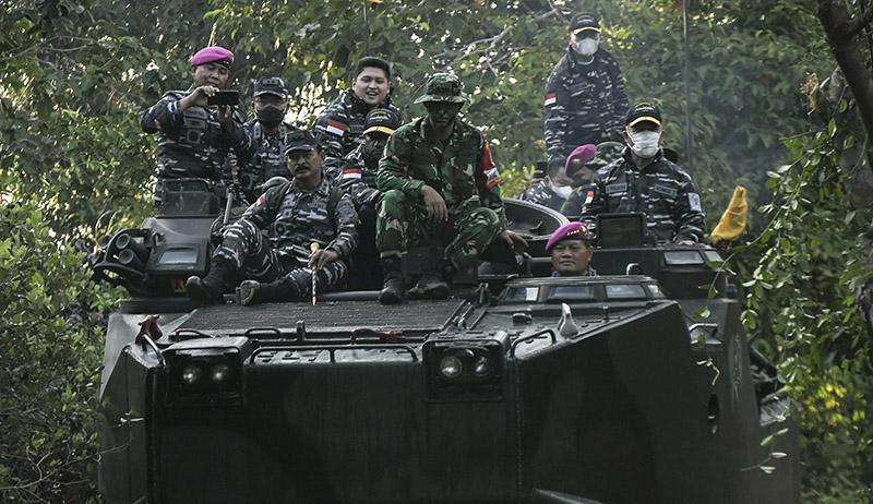 KSAL Kemudikan Ranpur LVT-7, Cek Latihan Operasi Amfibi TNI AL - Bagian 2