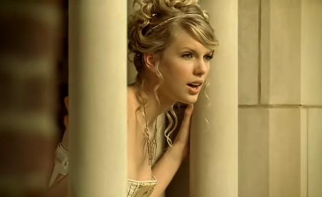 Lirik Lagu Enchanted-Taylor Swift dan Terjemahan, Artinya Bikin Galau