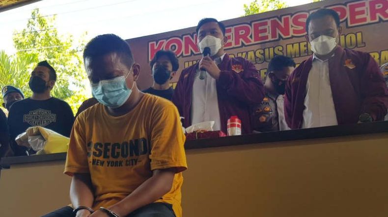 title Polisi Tangkap Pelaku Pembunuhan Perempuan yang Mayatnya Dibuang di Grobogan Polisi Tangkap Pelaku Pembunuhan Perempuan yang Mayatnya Dibuang di Grobogan