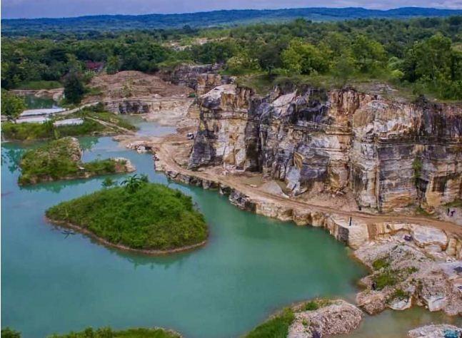  8 Tempat Hunting Foto di Gunung Kidul Paling Instagramable, Nomor 2 Mirip Raja Ampat