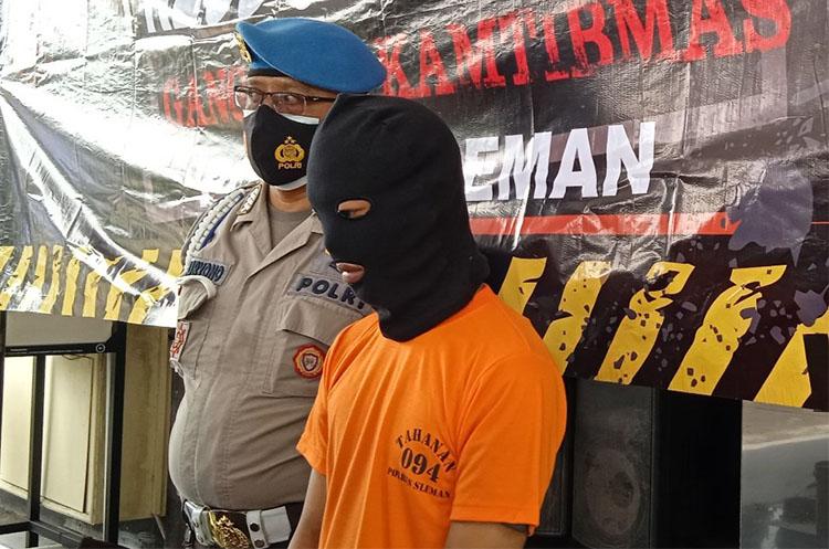 Cinta Tidak Direspons, Pemuda di Sleman Sebar Foto Bugil Gadis Pujaanya 