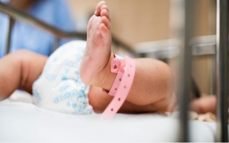 Bayi Perempuan Ditemukan di Semak setelah Warga KBB Dengar Tangisan