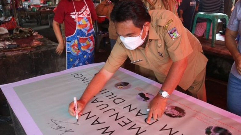 Stop Jualan Satwa Liar, Pasar Langowan Deklarasikan Pedagang Sahabat Alam