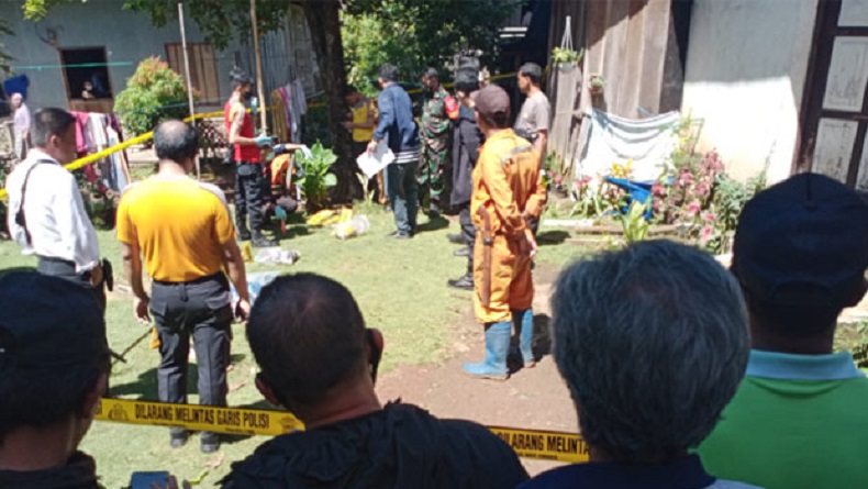 Polisi Akan Melibatkan Psikater untuk Periksa Pembunuh Keluarganya