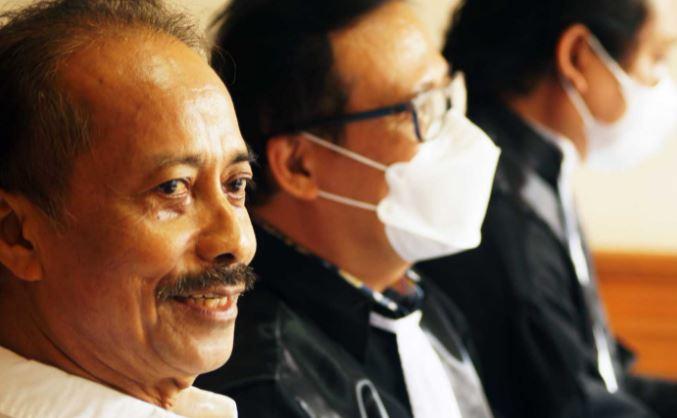 title Sidang Kasus Keterangan Palsu, JPU Ditegur Hakim PN Denpasar Gegara Sarankan Mediasi Sidang Kasus Keterangan Palsu, JPU Ditegur Hakim PN Denpasar Gegara Sarankan Mediasi