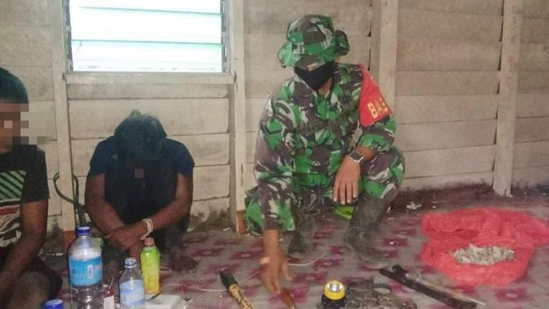 Sembunyi di Semak-Semak Takut Diamuk Warga, Pencuri Ini Serahkan Diri saat Lihat TNI