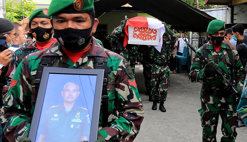 Suasana Pemakaman Dantim BAIS TNI Kapten Inf Abdul Majid yang Ditembak OTK - Bagian 1