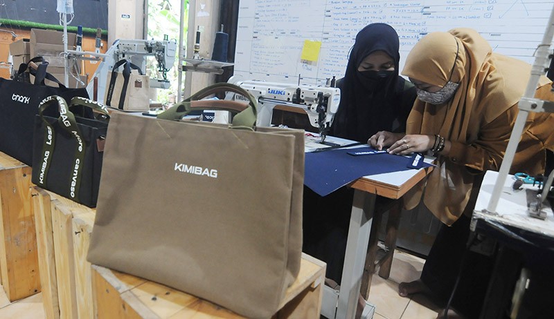 Tas Kain Buatan Santri Klaten Diekspor ke Pasar Asia dan Eropa - Bagian 2