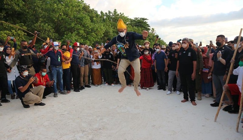 Sandiaga Uno: Berwisatalah ke Pantai Ngurbloat, Ekonomi Kuat, Indonesia Bangkit - Bagian 1