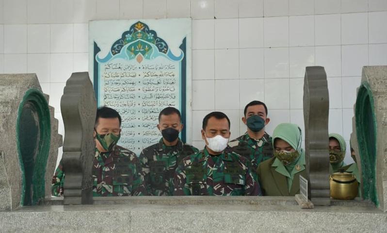 Pangdam Harapkan Prajurit Kodam IV Teladani Prinsip dan Perilaku Pangeran Diponegoro