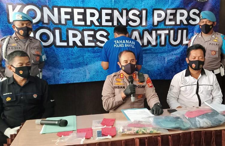 title Polres Bantul Ungkap Pembunuh Perempuan yang Jasadnya Ditemukan di Laguna Pantai Depok Polres Bantul Ungkap Pembunuh Perempuan yang Jasadnya Ditemukan di Laguna Pantai Depok