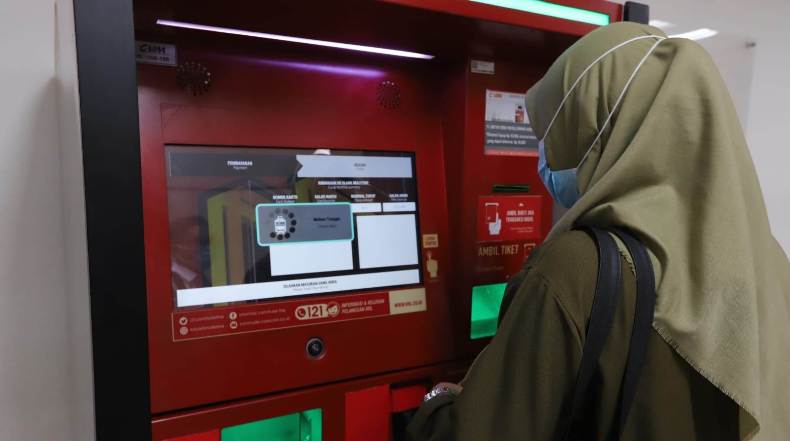 Transaksi Tiket KRL Jogjakarta-Solo di 6 Stasiun Dilayani Vending Machine  