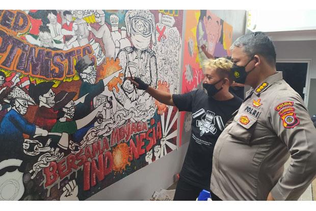 title Polda DIY Gelar Festival Mural untuk Buktikan Polri Tak Antikritik Polda DIY Gelar Festival Mural untuk Buktikan Polri Tak Antikritik