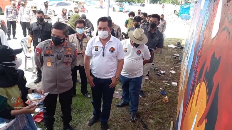 title Buka Ruang Kritik Bagi Masyarakat, Polda Lampung Gelar Festival Mural Buka Ruang Kritik Bagi Masyarakat, Polda Lampung Gelar Festival Mural
