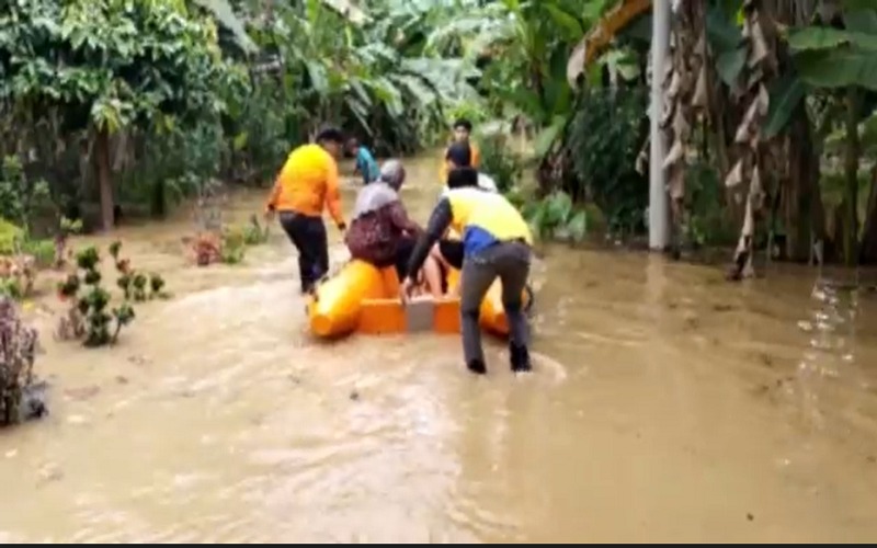 Sungai Ogan Meluap, Ratusan Rumah Warga di OKU Terendam Banjir
