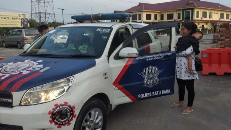 Ngidam Naik Mobil Patwal Polisi, Ibu Hamil di Batubara Diajak Keliling Kota