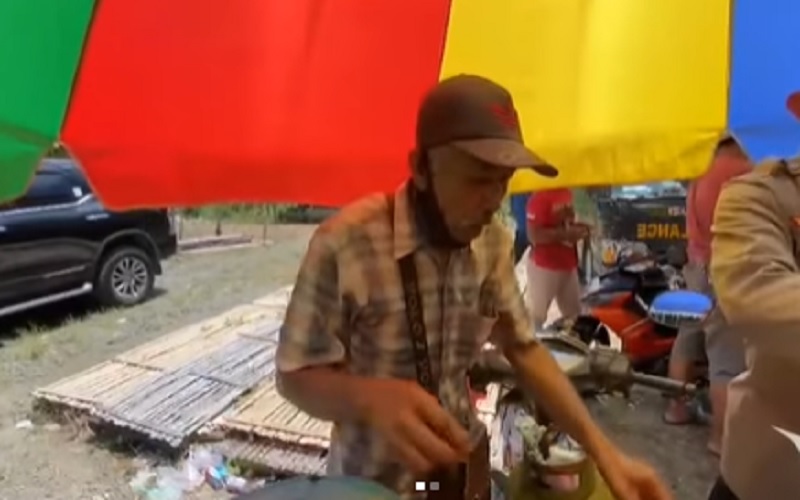 Video Viral Dagangan Tukang Bakso Diborong Kapolres di Lokasi Vaksinasi 