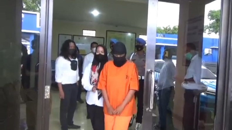 Tebar Teror Bom via SMS ke Sebuah Bank di Kuningan, Emak-emak Ini Diringkus Polisi