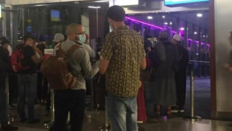 Modus Mengaku Tentara untuk Menipu, 2 WNA Dideportasi dari Bali