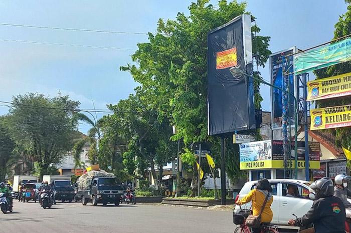 Dua Baliho di Jogja Ditutup Kain Hitam, Ini Penjelasan Satpol PP