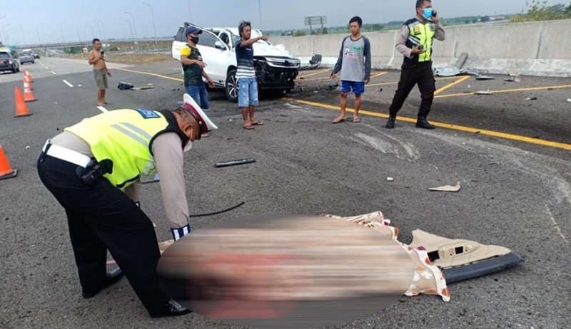 title 6 Fakta Kecelakaan Vanessa Angel di Tol Jombang, Nomor 3 Bikin Nangis 6 Fakta Kecelakaan Vanessa Angel di Tol Jombang, Nomor 3 Bikin Nangis