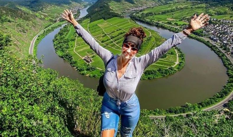 Tragis, Turis Sedang Tur Keliling Eropa Bareng Suami Tewas Jatuh ke Jurang saat Selfie
